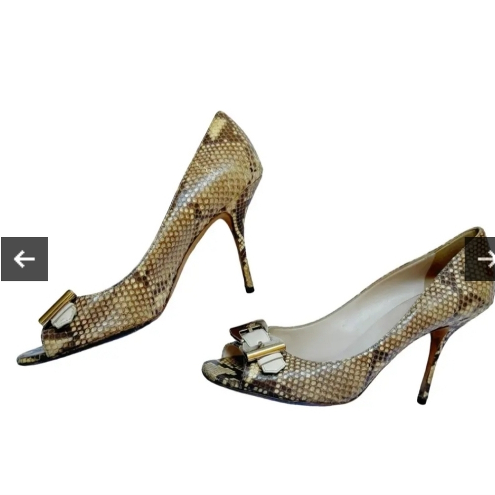 Gucci Two-Tone Python And Leather Trim Buckle Detail Peep Toe Pumps Size 7.5